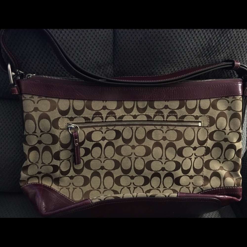 Coach Tan and Burgundy Shoulder Bag - Picture 2 of 4